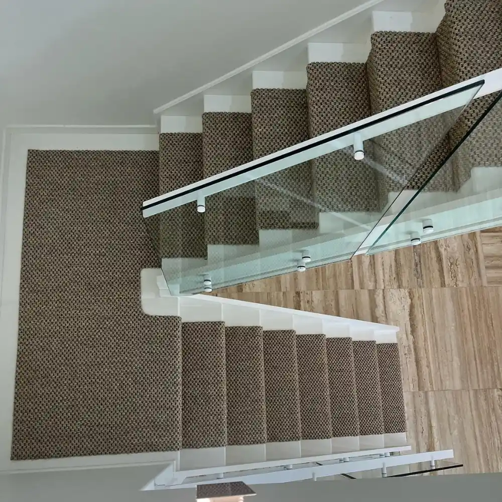 Chic Sisal Stair Carpet Decor.